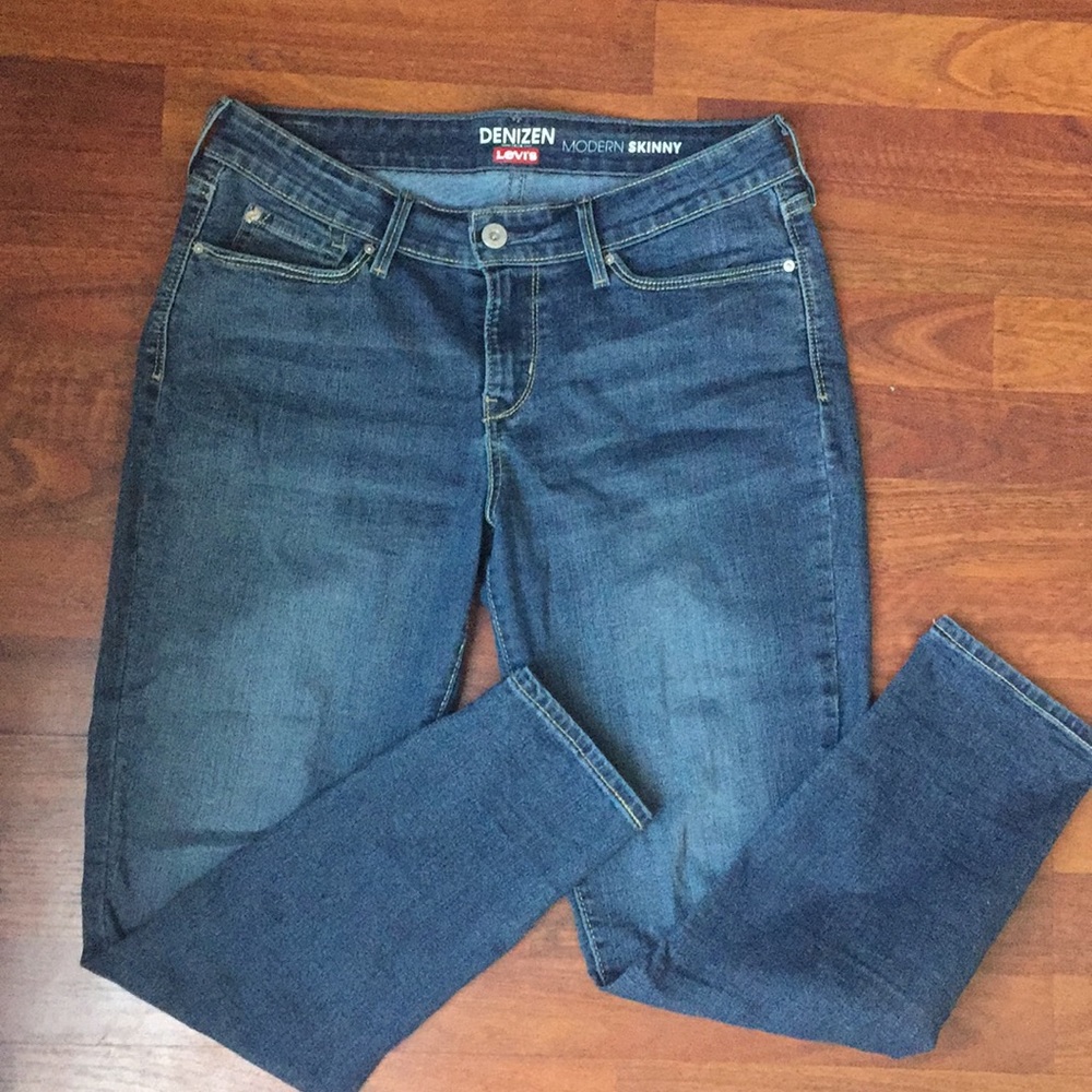 Levi’s Modern Skinny Jeans
